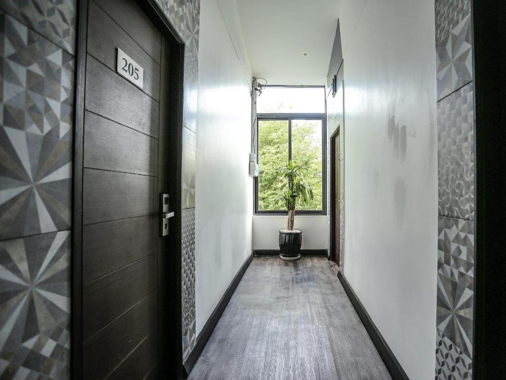 เดอ อาร์ท โฮเต็ล Hotel พนมเปญ ภายนอก รูปภาพ