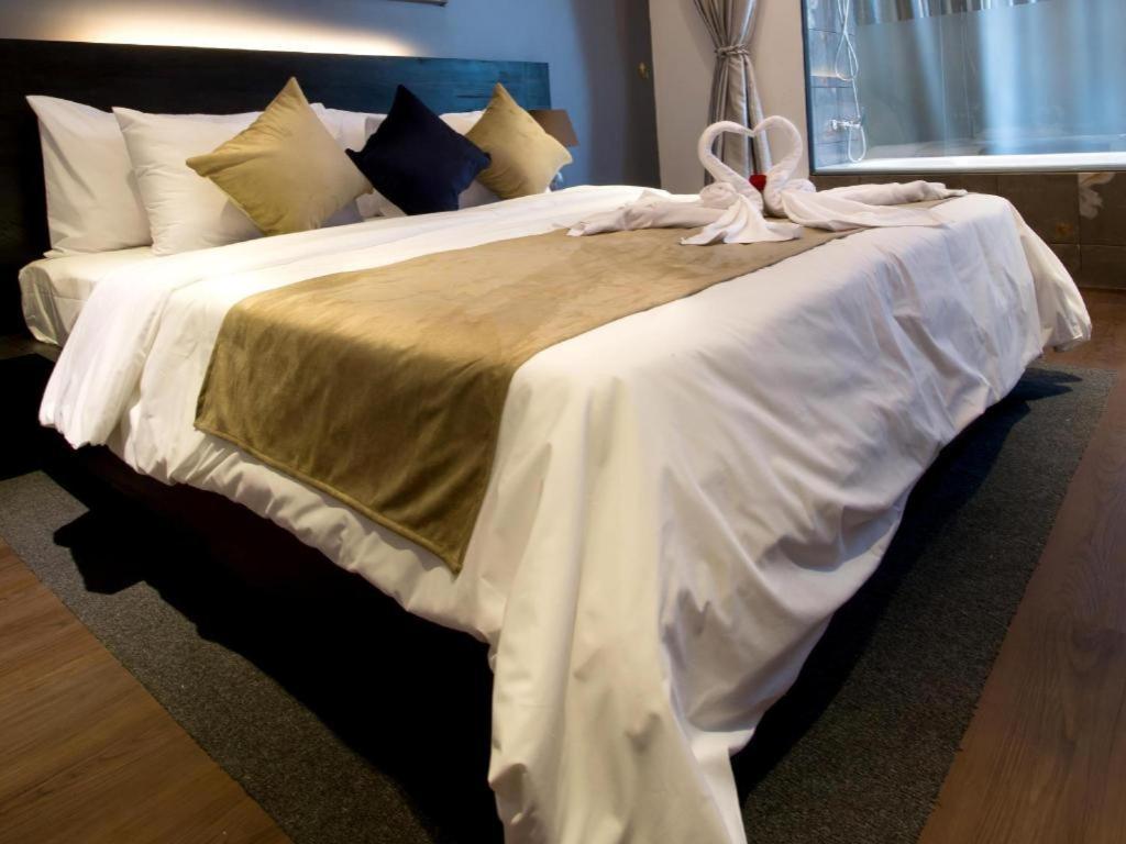 เดอ อาร์ท โฮเต็ล Hotel พนมเปญ ภายนอก รูปภาพ