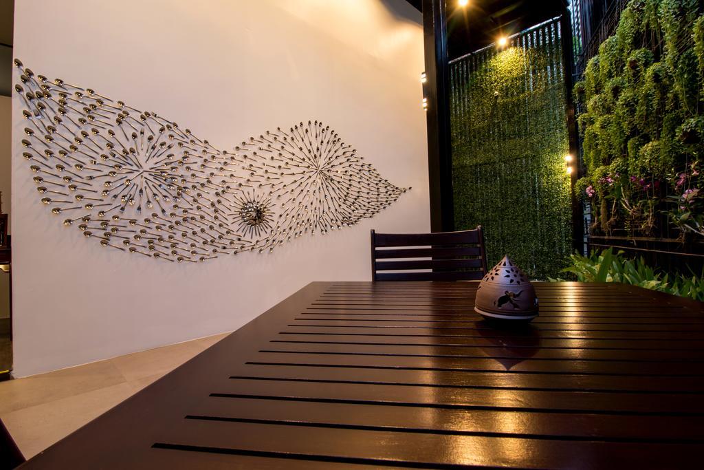 เดอ อาร์ท โฮเต็ล Hotel พนมเปญ ภายนอก รูปภาพ